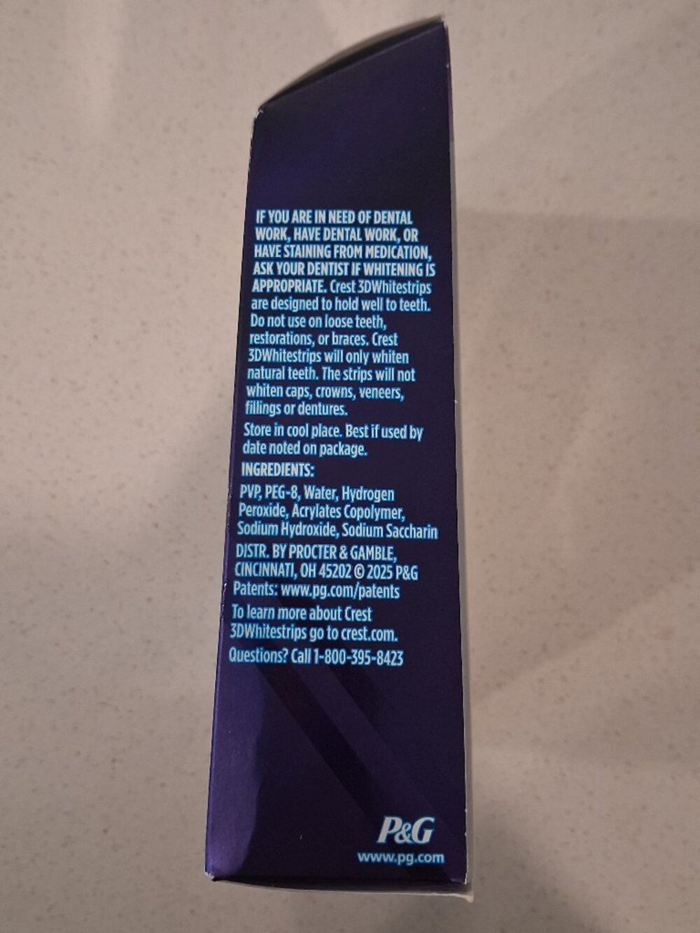 Crest 3D Whitestrips NWT - Picture 2 of 7